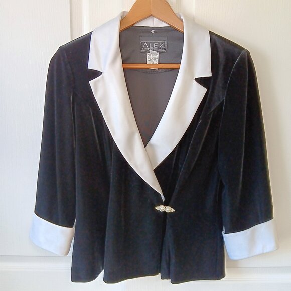 Alex Evenings Women's Black Stretch Velvet White Satin-Collar Jacket Size M - Picture 1 of 12